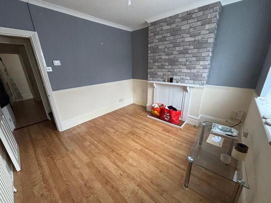 2 bedroom house to rent - Photo 1