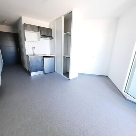 Location Appartement 1 pièce 19m² NIMES 30000 - Photo 5