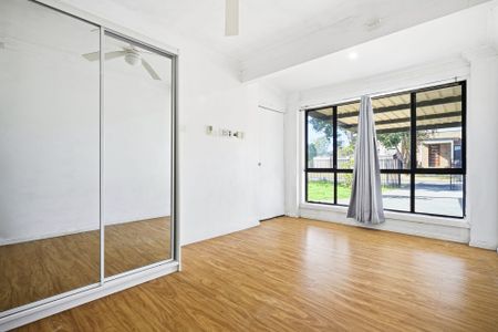 Beautifully Presented 4-Bedroom Family Home in a Convenient Location - Photo 3