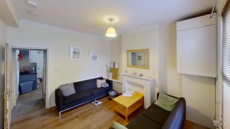 4 bedroom terraced house to rent - Photo 2