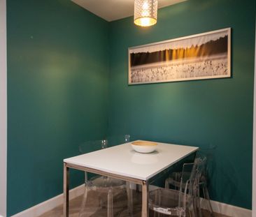 1 Bed Flat, Berwick St, W1F - Photo 6