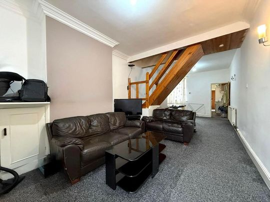 3 bedroom terraced house to rent - Photo 1
