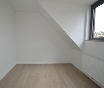Ruim appartement met 2 slaapkamers, 2 terrassen en garagebpx - Photo 4