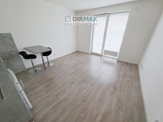 Pronájem bytu 1+kk 32 m2 - Photo 1