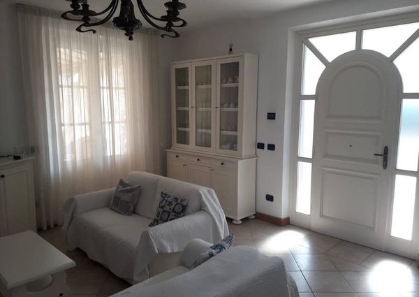 Via L. Ariosto, 2, Forte dei Marmi, Tuscany 55052