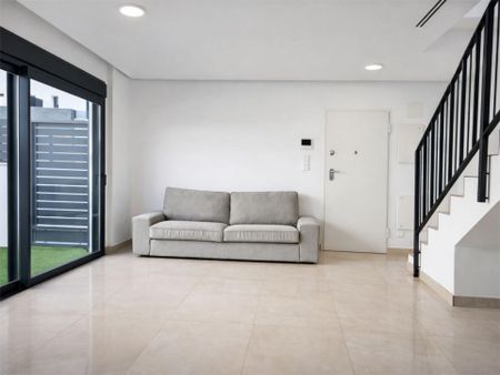 Casa adosada de alquiler en Calle Josefa Botella Samper, 11, Monte y Mar - Photo 5