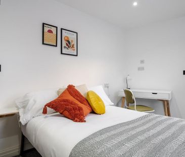 1 bedroom in a house share to rent - Photo 6