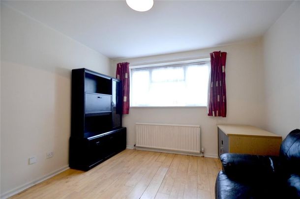 1 Bed Flat, Kirby House, CR0 - Photo 1