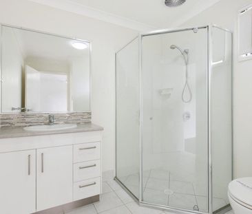 3 Bedroom Townhouse in Prime Location - Photo 4