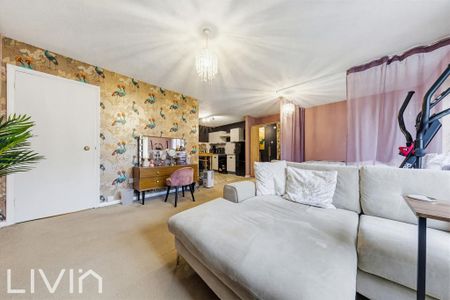 Studio to rent - Photo 2