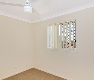 Low-Maintenance Modern Living in Prime Churchill Location - Photo 3