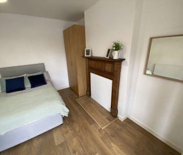 1 bedroom in a house share to rent - Photo 5