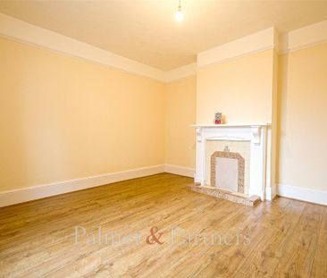 4 bedroom terraced house to rent - Photo 2