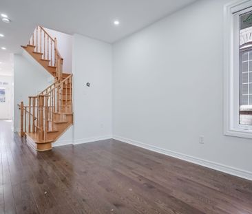 For Lease - 74 Amos Lehman Way, Whitchurch-Stouffville, Ontario - Photo 1