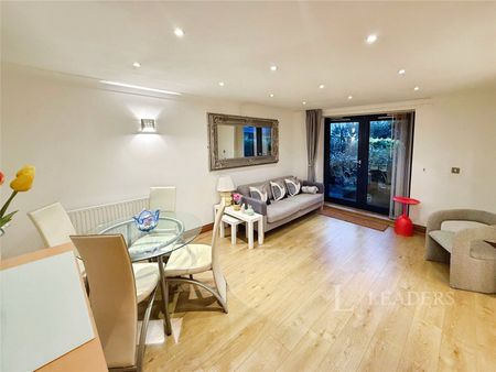 1 bedroom property to rent Charter House, 85 Canute Road, Southampton, SO14 - Photo 2