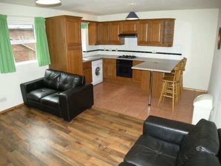 Flat 2, 20 Malone Avenue, Belfast, BT9 6ER - Photo 5