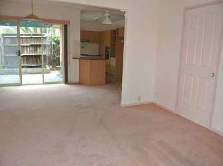 14 Delhi Street, Glenroy VIC 3046 - Photo 2