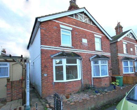 2 bedroom semi-detached house to rent - Photo 2