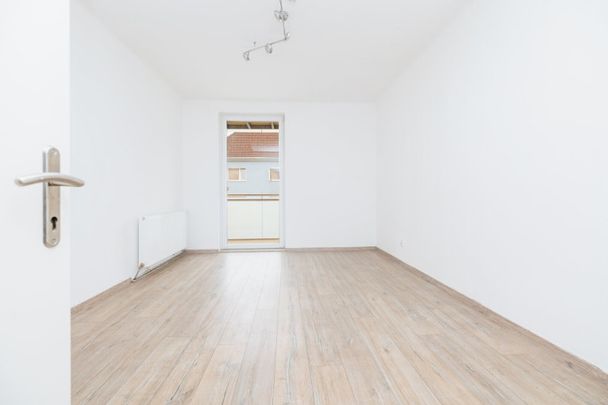 AB 01.01.2026 VERFÜGBAR I NEUE KÜCHE I BALKON I RUHIG I BADEWANNE I LICHTDURCHFLUTET I SONNIG I ZENTRAL I HAUSTIERE WILLKOMMEN I PROJEKT WOHNEN I - Foto 1