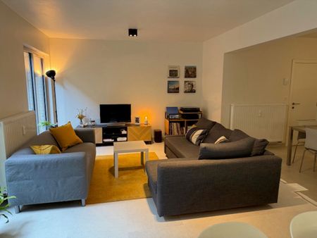 Te huur: ruim gelijkvloers appartement nabij stadscentrum van Aalst - Photo 4