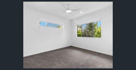 Break lease - Quality family home a stones throw from everything - Photo 2