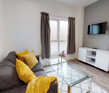 2 bedroom apartment to rent - Photo 4