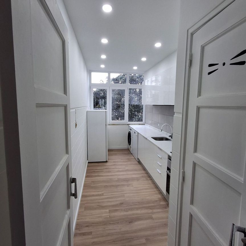 Apartamento em Estrada de Benfica, São Domingos de Benfica - Photo 1
