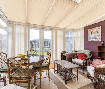 3 bedroom end of terrace house to rent - Photo 2