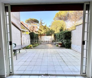 Villa a schiera via Cesenatico, Fregene, Fiumicino - Photo 1