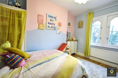 4 bedroom detached house to rent - Photo 5