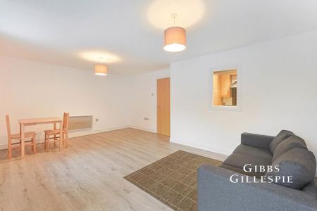 2 bedroom flat to rent - Photo 3