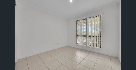 Beautiful Family Haven in a Peaceful Redland Bay Pocket - Photo 4