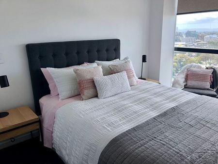 Fully Furnished Secure Studio Apartment - Photo 4