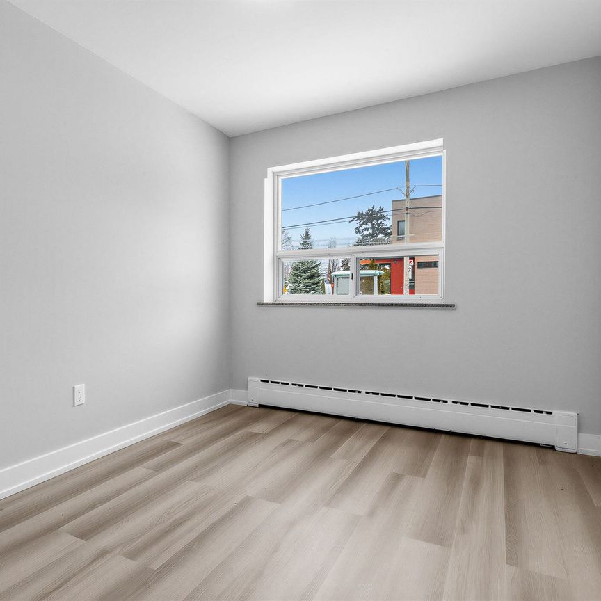 For Lease - 1243 Broadview Avenue Unit# 2, Toronto, Ontario - Photo 1