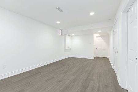 For Lease - 5 Haverty Trail, Brampton, Ontario - Photo 4