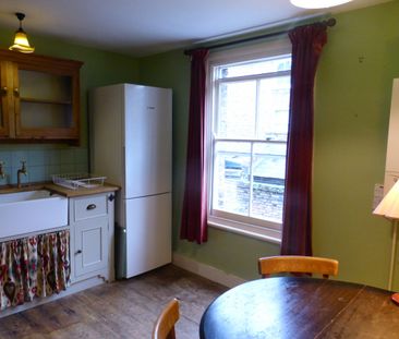 2 Bed Maisonette, Bushey Hill Road, SE5 - Photo 3