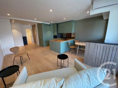 Location Appartement 3 pièces 64m² NICE 06300 - Photo 2