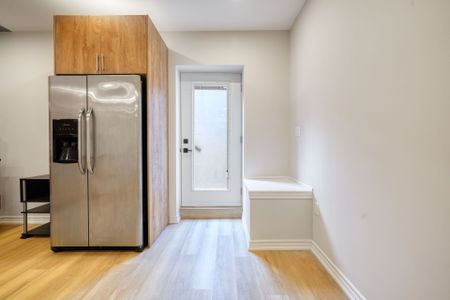 For Lease - 136 Milby Crescent, Bradford West Gwillimbury, Ontario - Photo 4