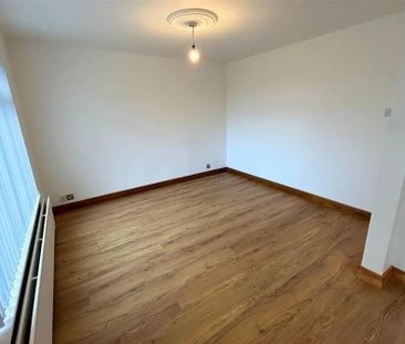 12 Crawfordsburn Road, Bangor, BT19 1BE - Photo 3