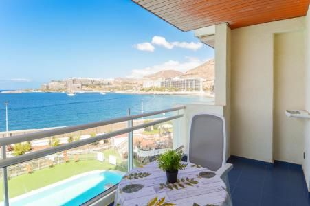 Modern apartment with views over the sea in Patalavaca - Photo 1