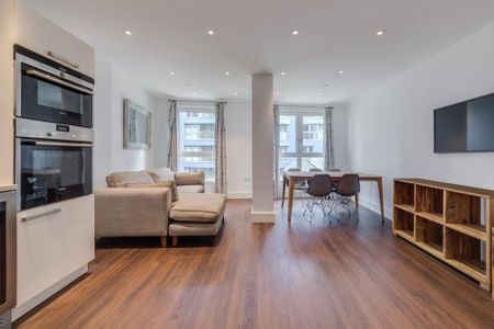 2 bedroom flat to rent - Photo 2