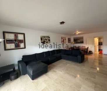 Alquiler de piso en Calle de las Adelfas - Photo 2