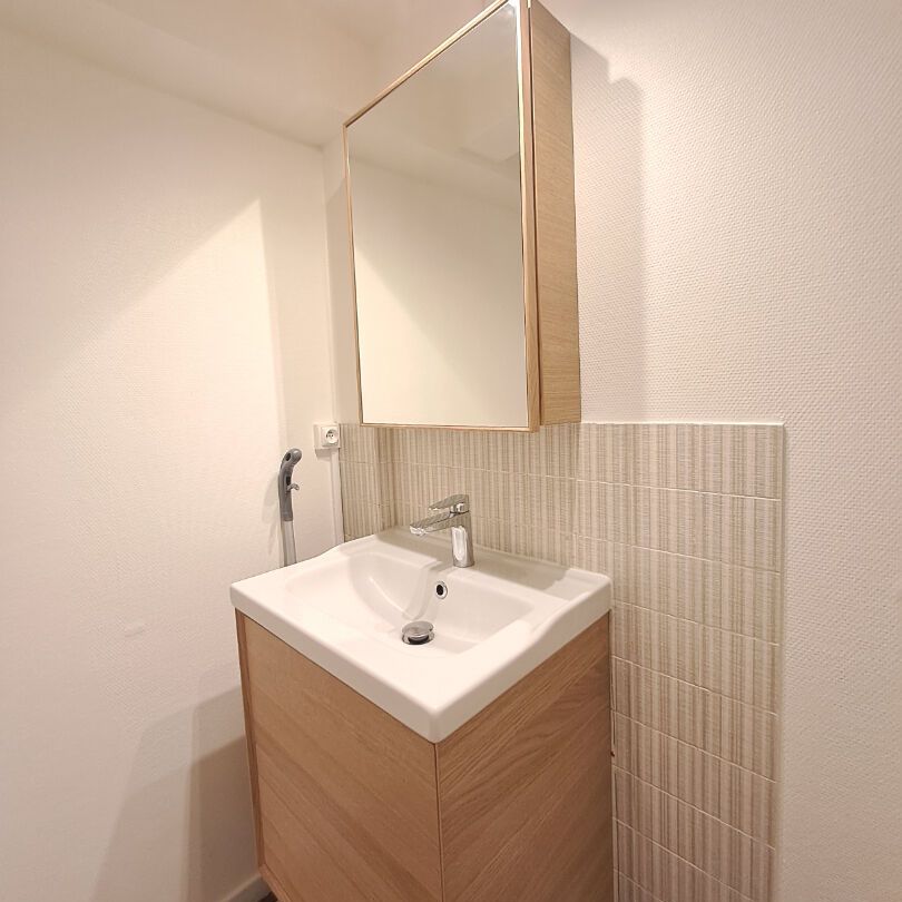 Studio meublé – Souplex – Proche Facultés et Commerces - Photo 1