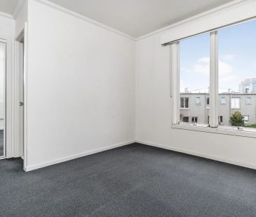 Double Storey Townhouse! - Photo 2