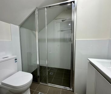 Modern Two Bedroom Townhouse - Photo 6