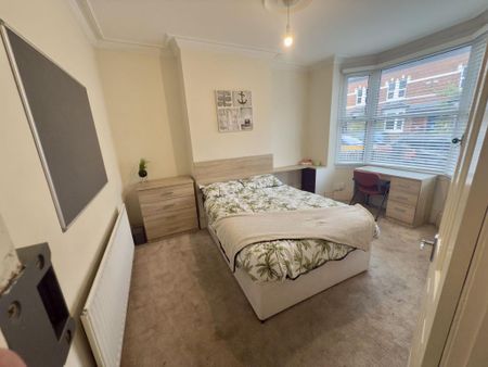 4 bedroom house to rent - Photo 3