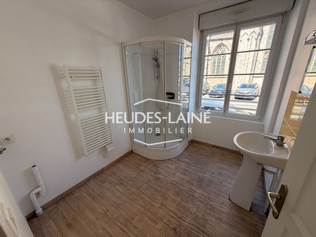 Location Appartement 2 pièces 42m² AVRANCHES 50300 - Photo 3