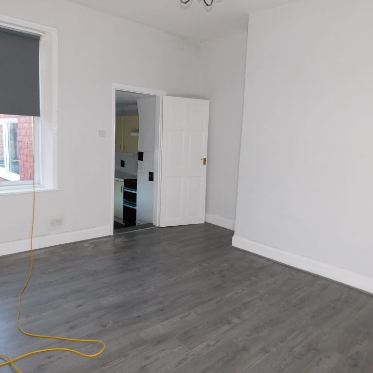 Ripon Street, Gateshead - Photo 1