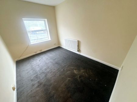 St. Denys Road, Southampton - Photo 3