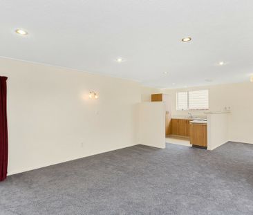 The perfect blend of Space, Comfort & Convenience - Photo 3